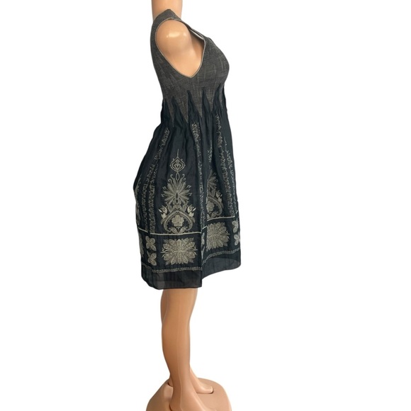 Max Edition Sleeveless Printed Smocked Dress - Picture 5 of 9